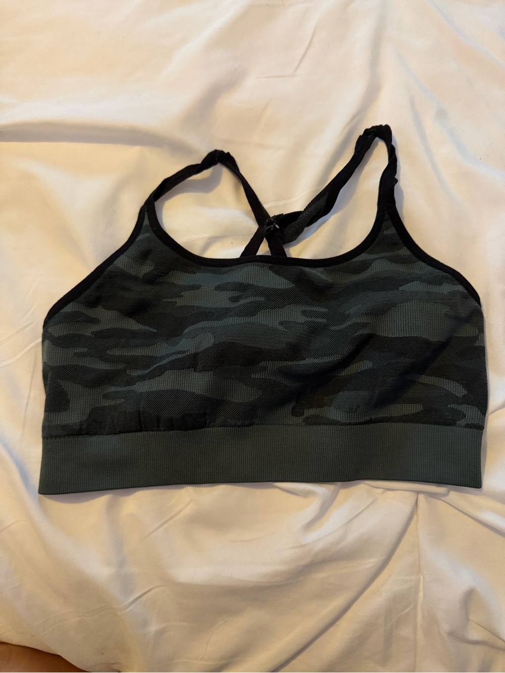 Bundle of women’s clothing - Picture 4 of 12
